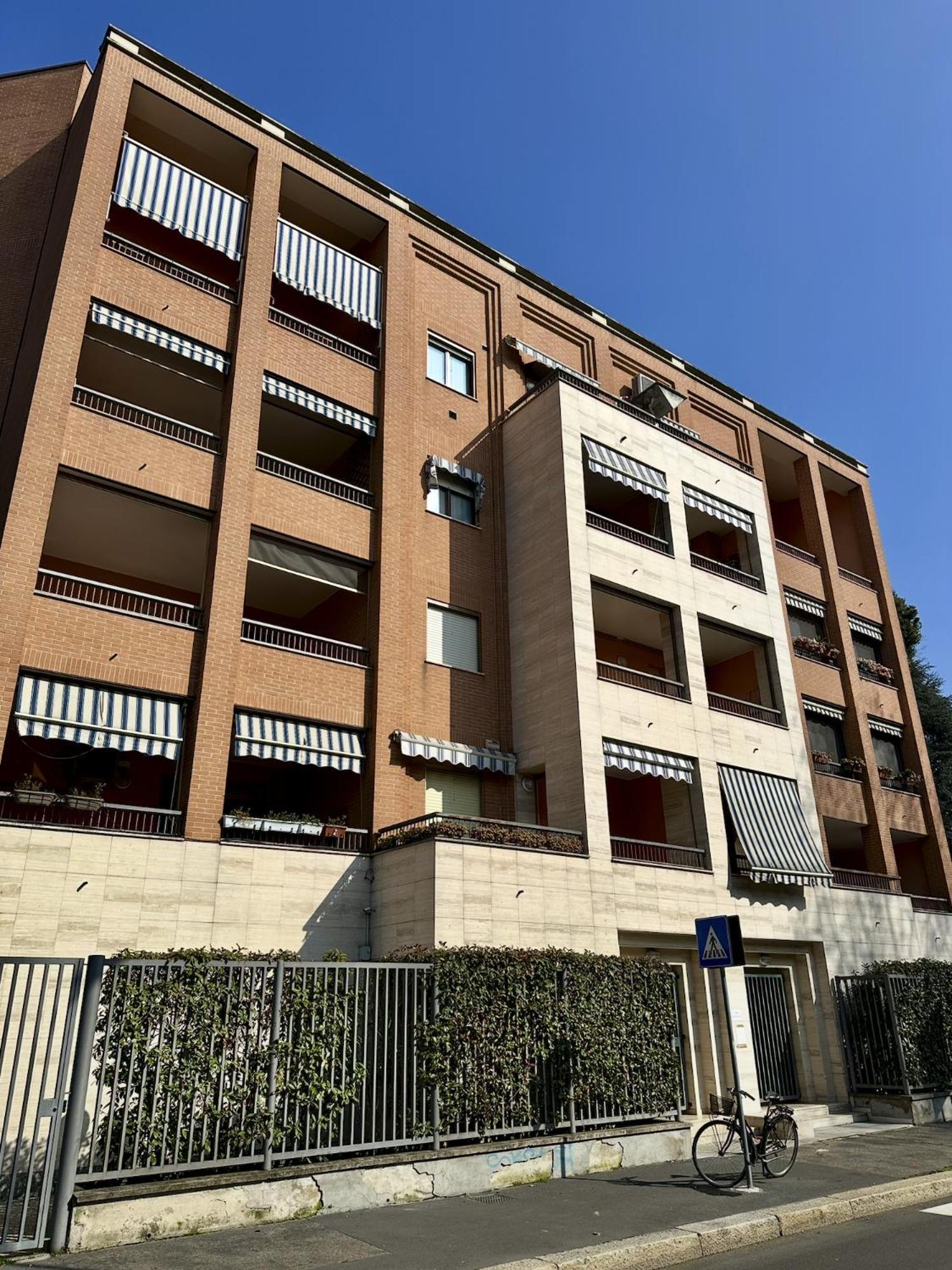 King Apartment Milano Bocconi Eksteriør bilde