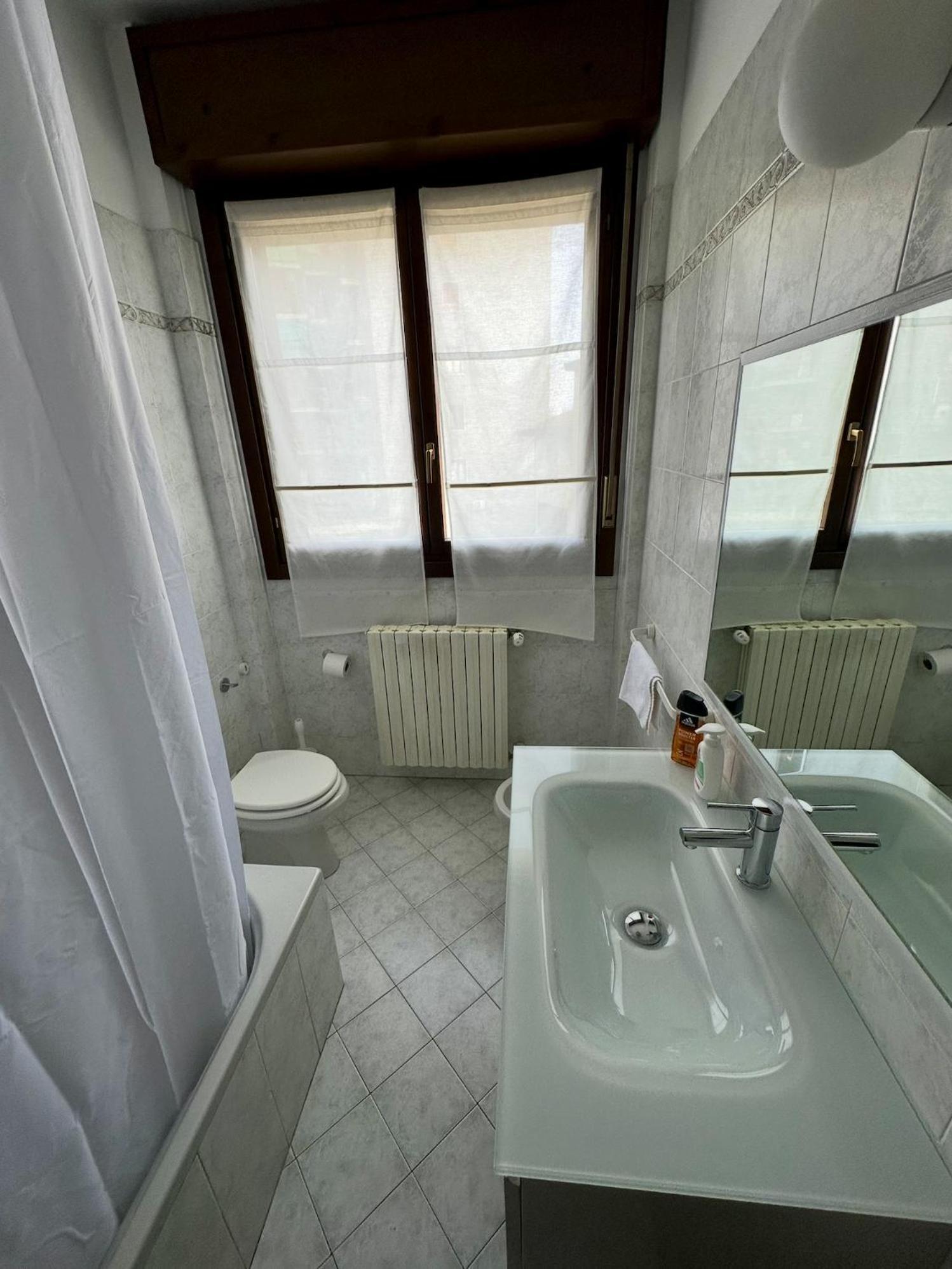King Apartment Milano Bocconi Eksteriør bilde
